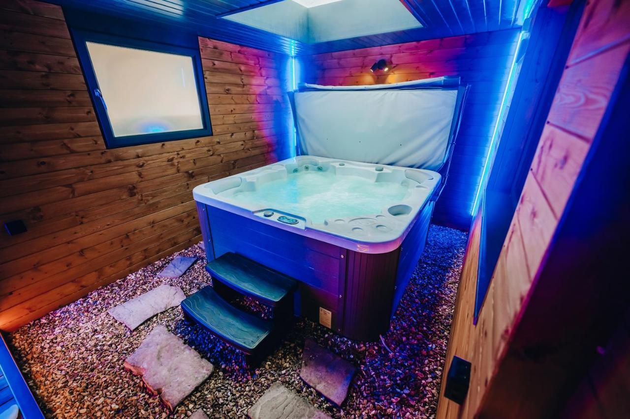 Breeze Blackpool Luxury Suites Exterior foto